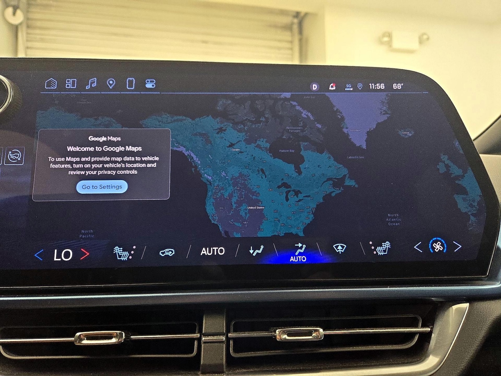 2024 Chevrolet Equinox EV LT - Photo 15