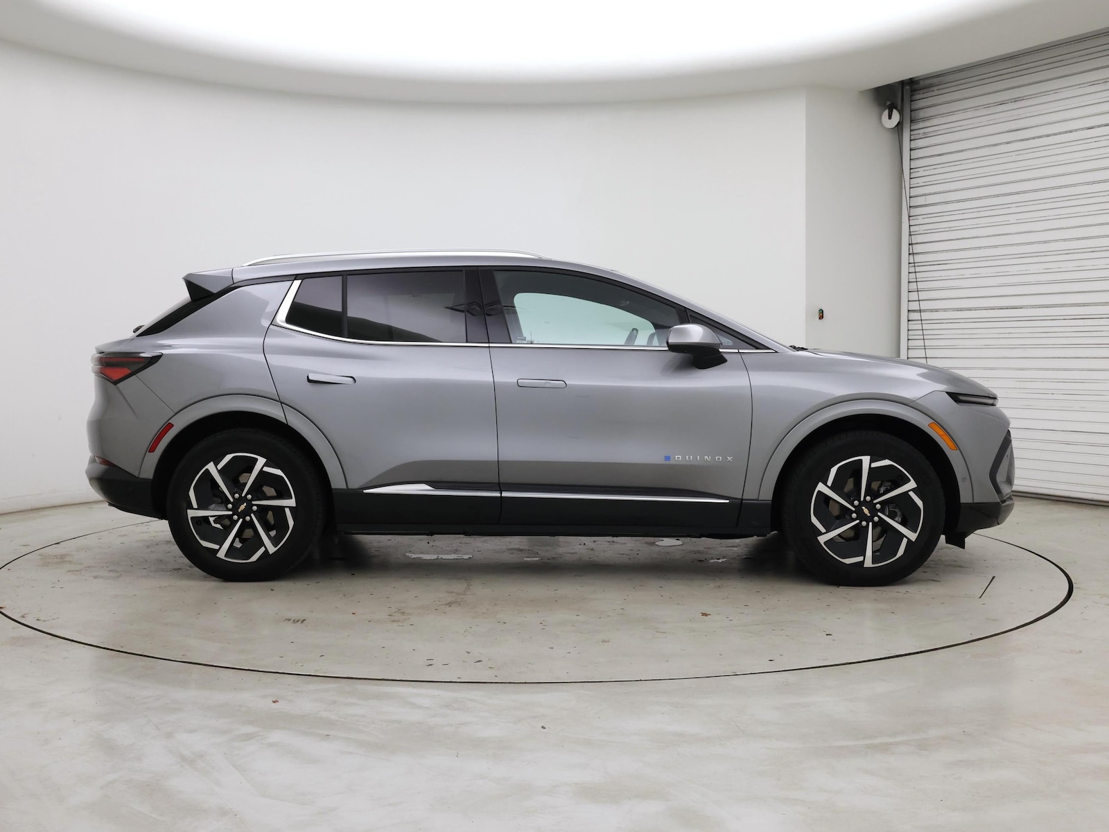 2024 Chevrolet Equinox EV LT - Photo 8