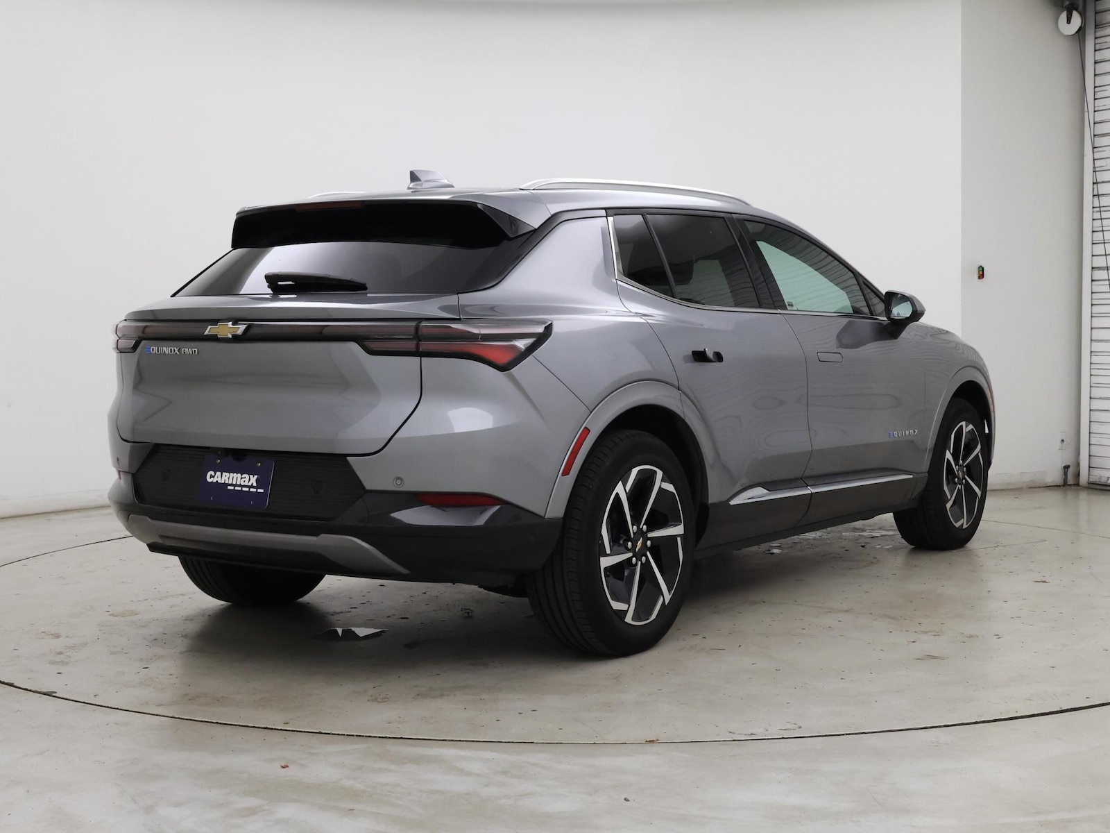 2024 Chevrolet Equinox EV LT - Photo 9
