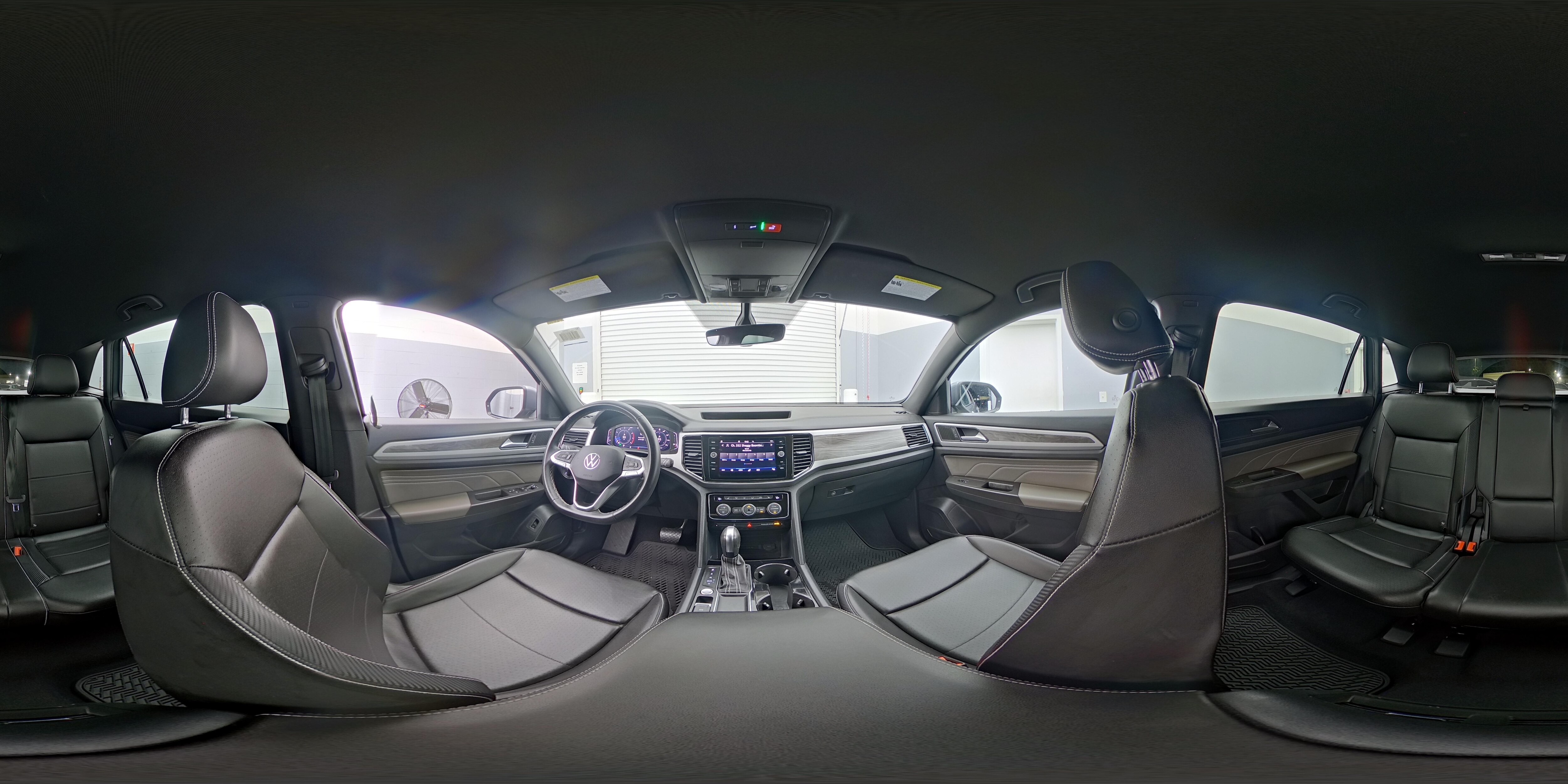 2023 Volkswagen Atlas Cross Sport SE w/Tech - Photo 24