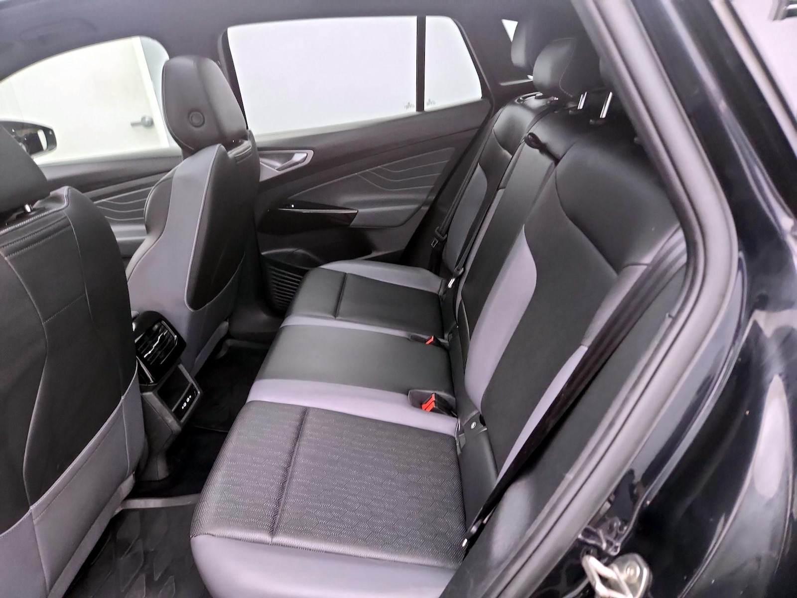 2023 Volkswagen ID.4 S - Photo 21
