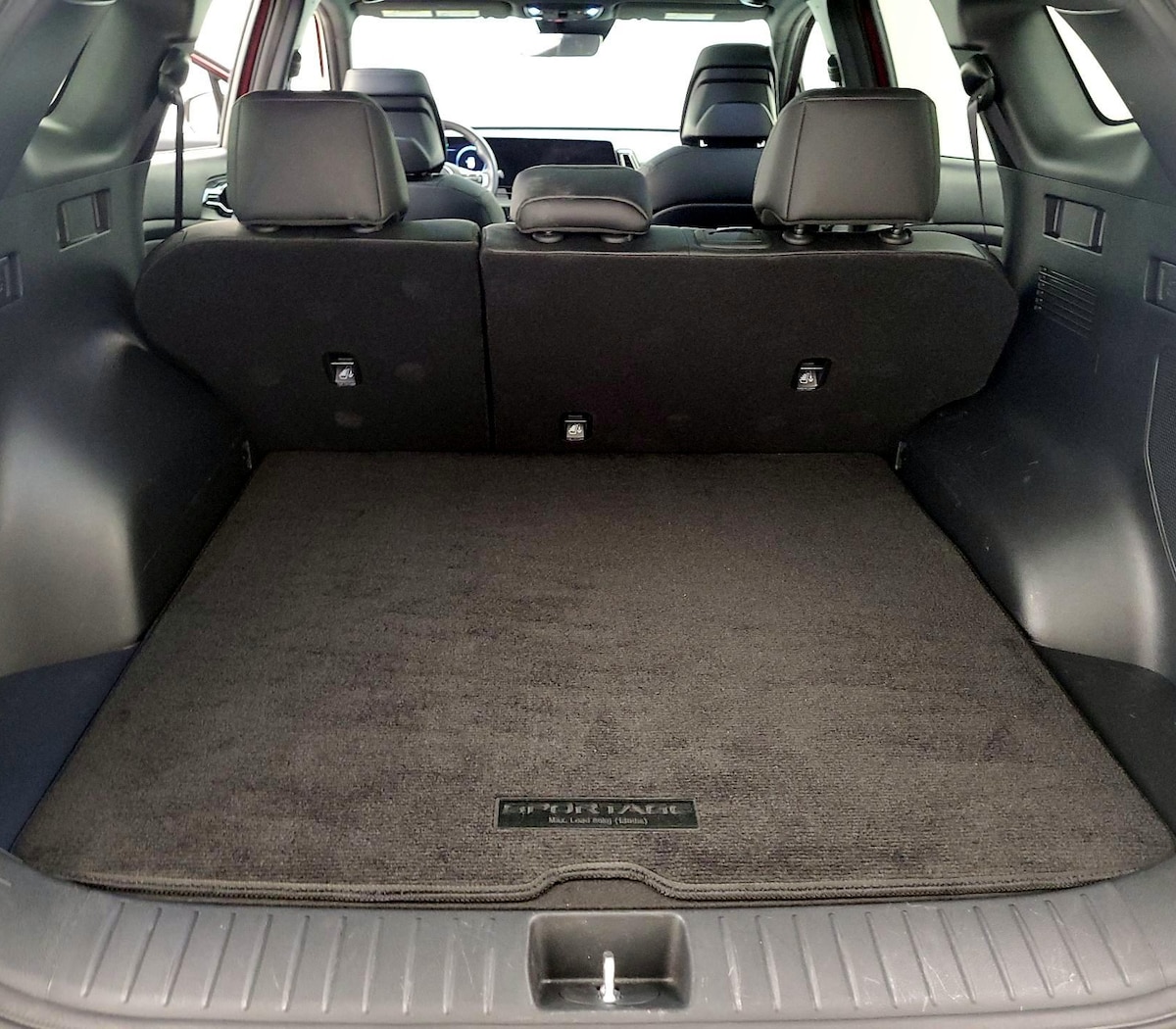 Trunk/Cargo (Seats Up)