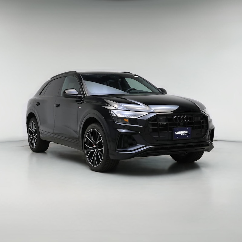 2023 Audi Q8 Premium Plus
