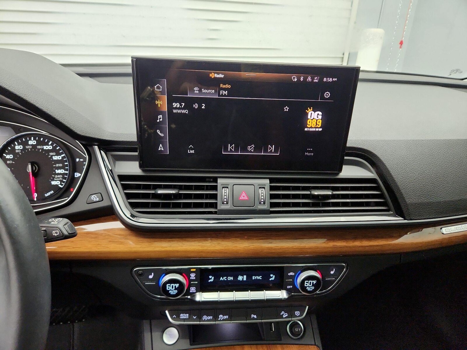 2023 Audi Q5 Premium - Photo 16
