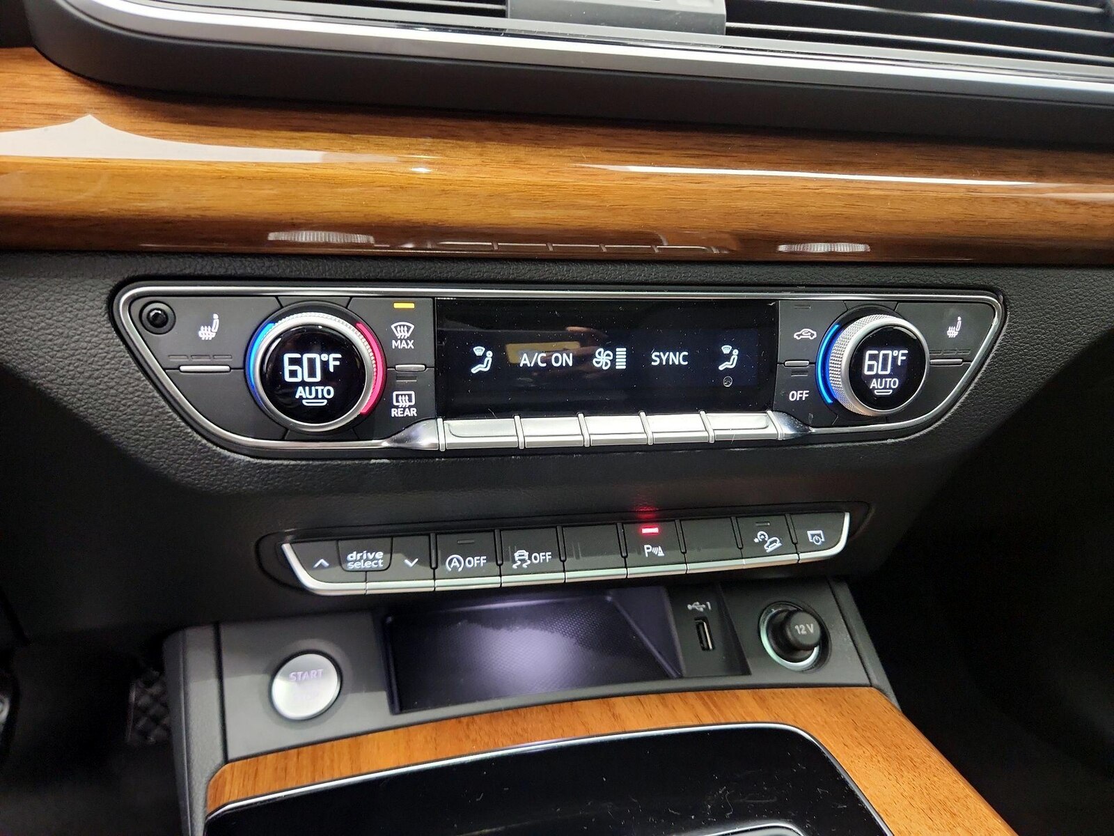 2023 Audi Q5 Premium - Photo 17