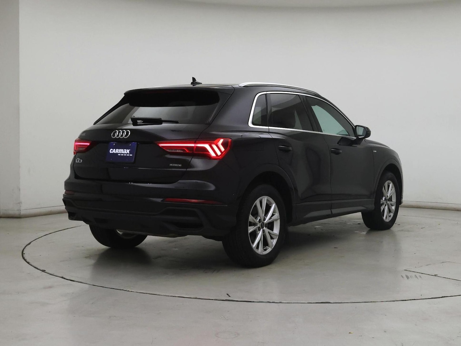 2023 Audi Q3 S Line Premium Plus - Photo 9
