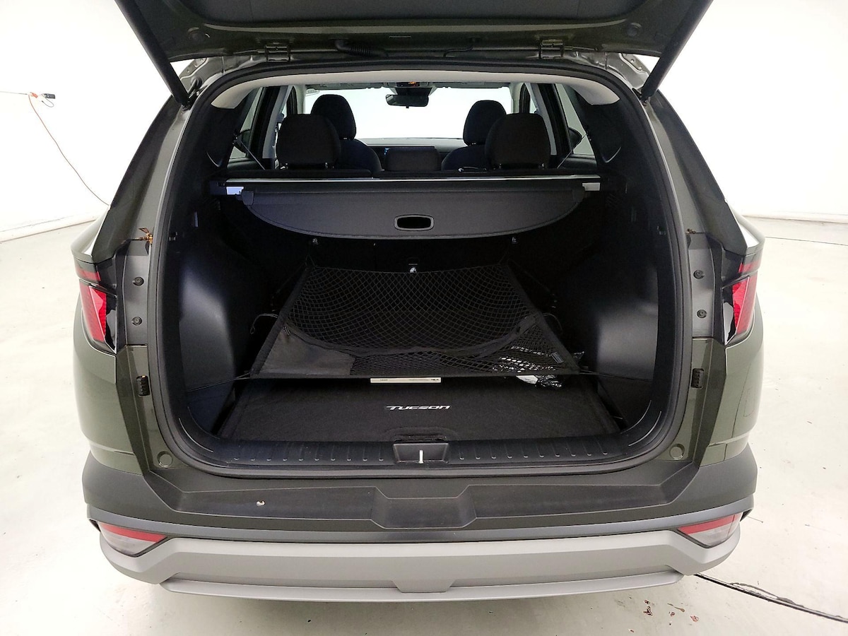 Trunk/Cargo (Seats Up)
