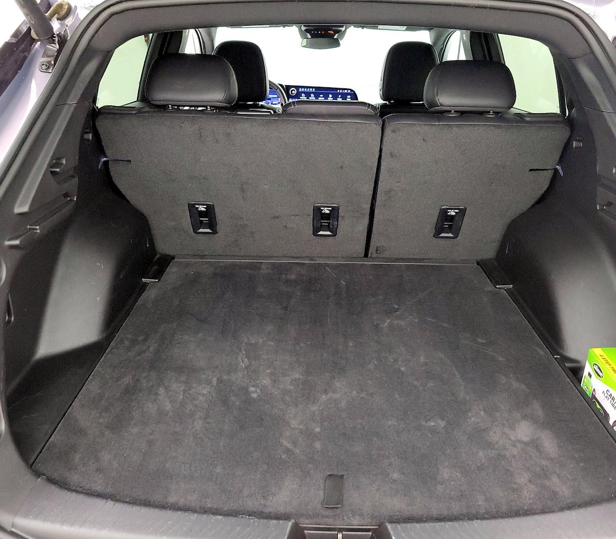 Trunk/Cargo (Seats Up)