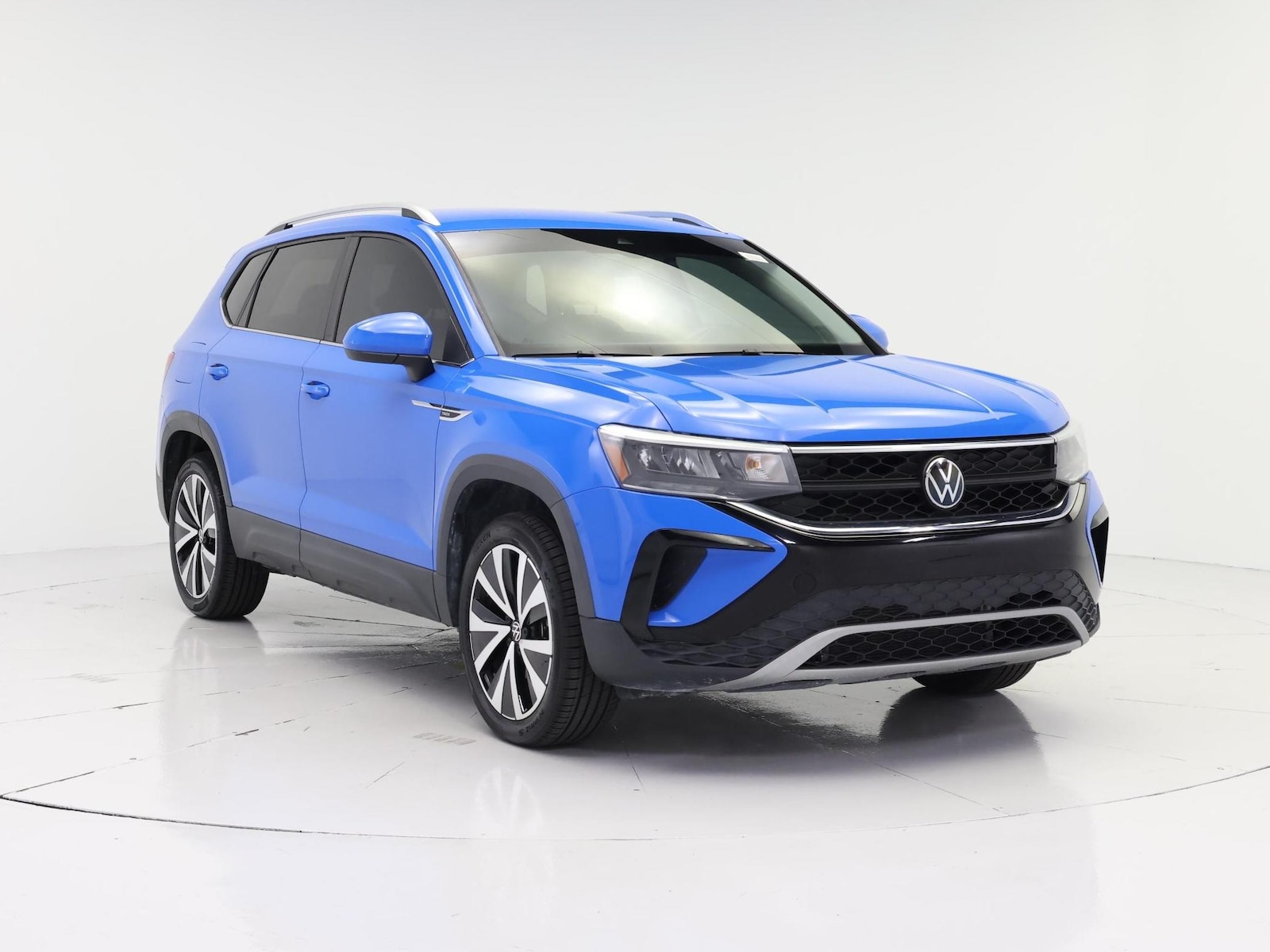 2023 Volkswagen Taos SE - Photo 2