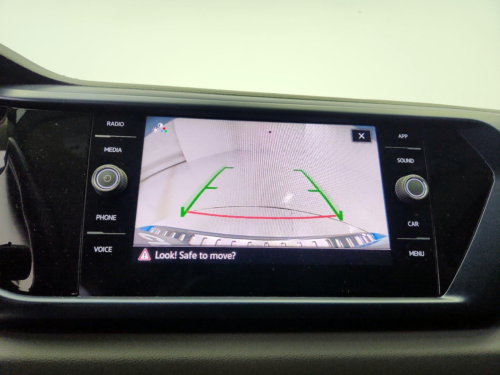 2023 Volkswagen Taos SE - Photo 15