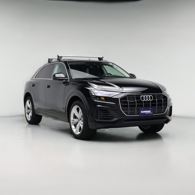 2023 Audi Q8 Premium Plus