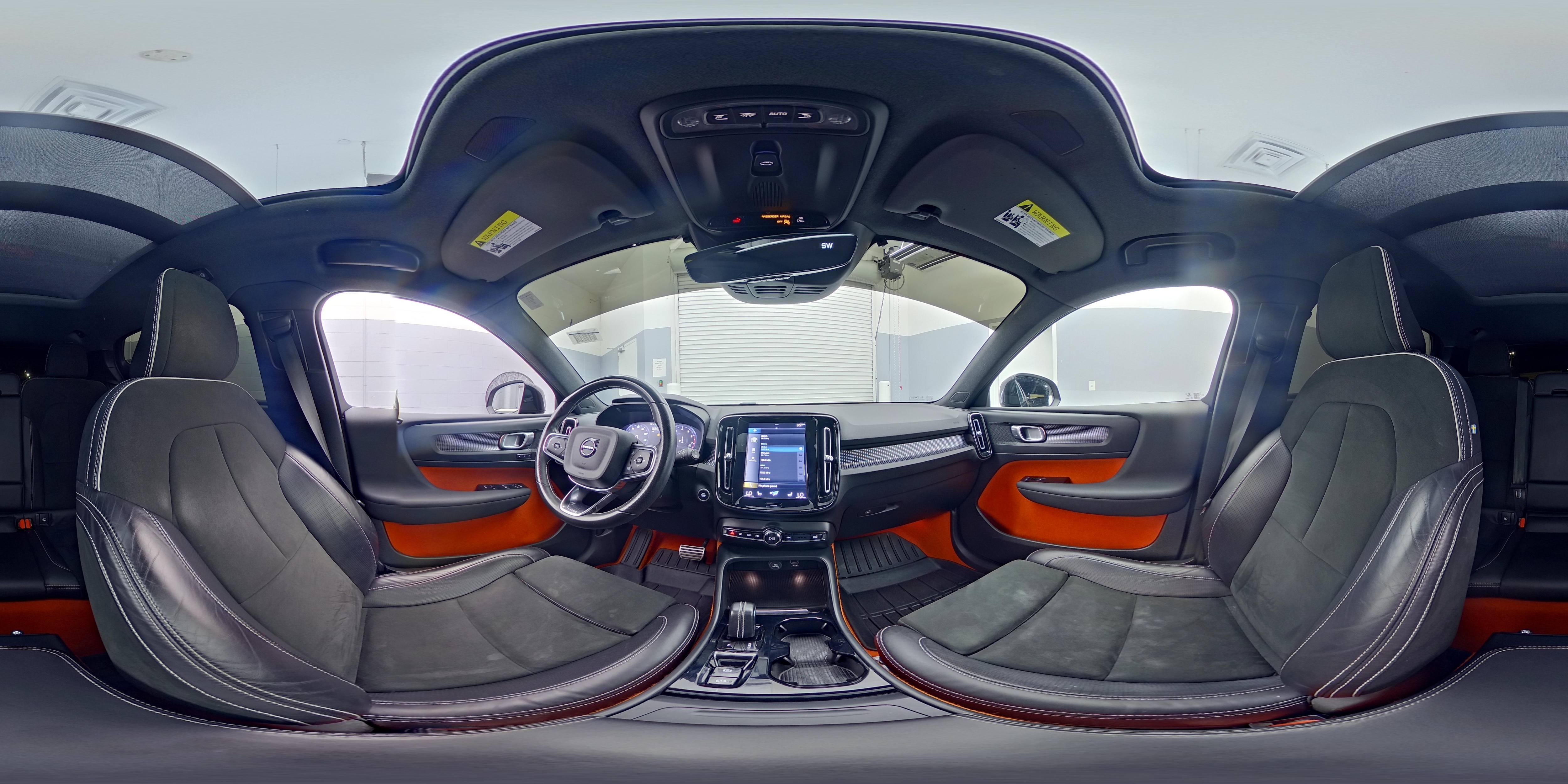 2021 Volvo XC40 R-Design - Photo 25
