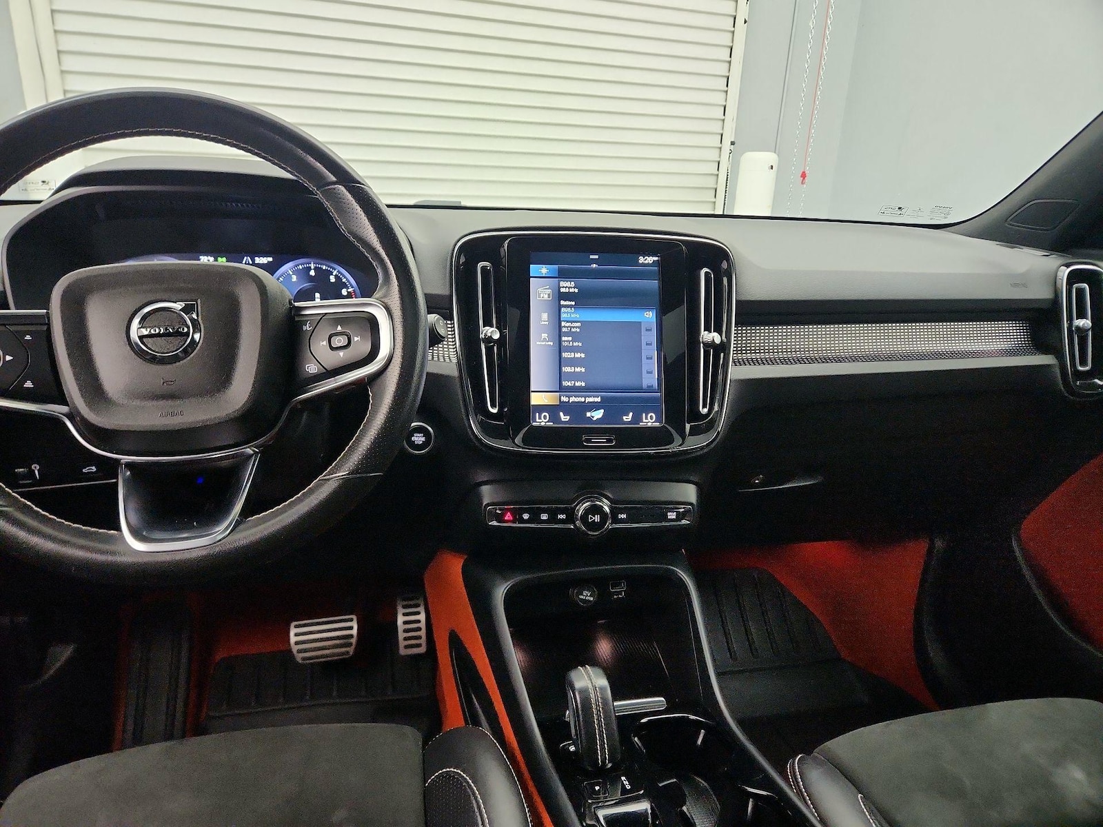2021 Volvo XC40 R-Design - Photo 10