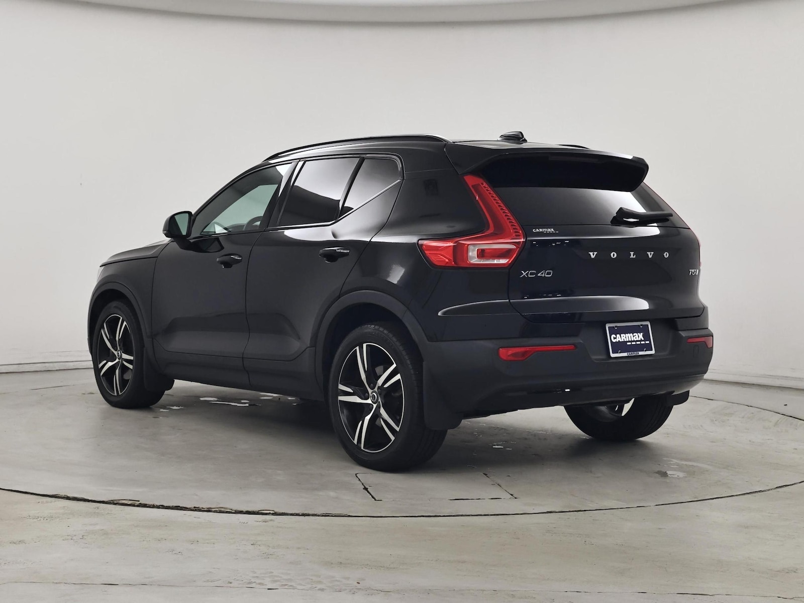 2021 Volvo XC40 R-Design - Photo 3