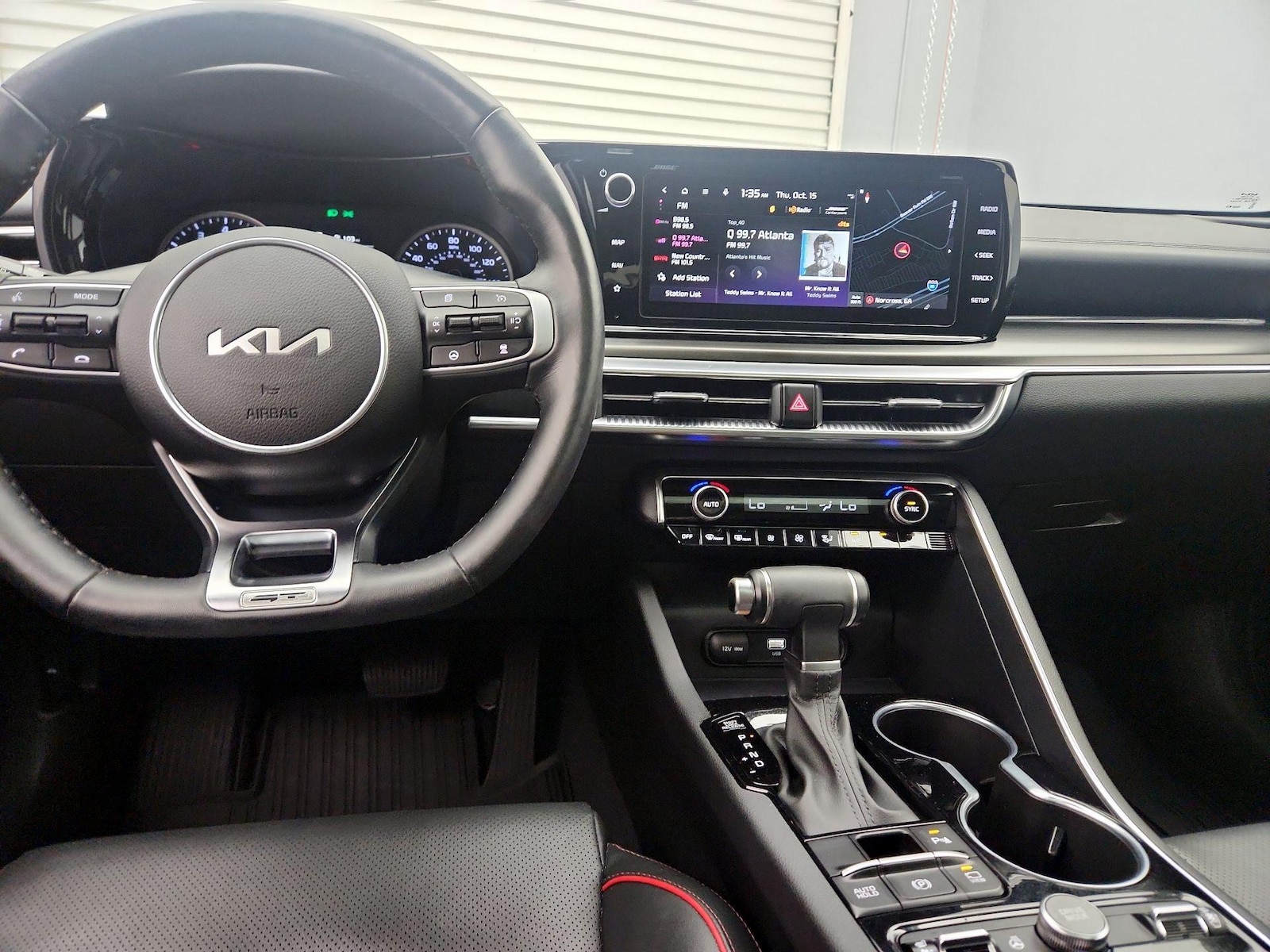 Apple CarPlay® & Android Auto™