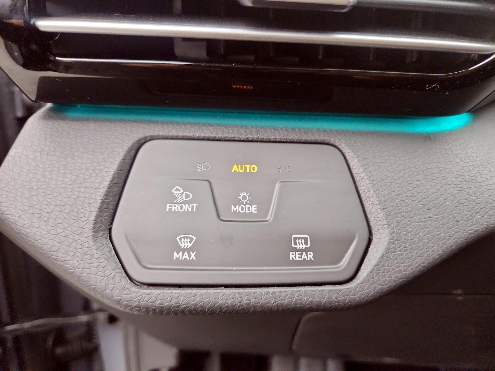 2023 Volkswagen ID.4 S - Photo 14