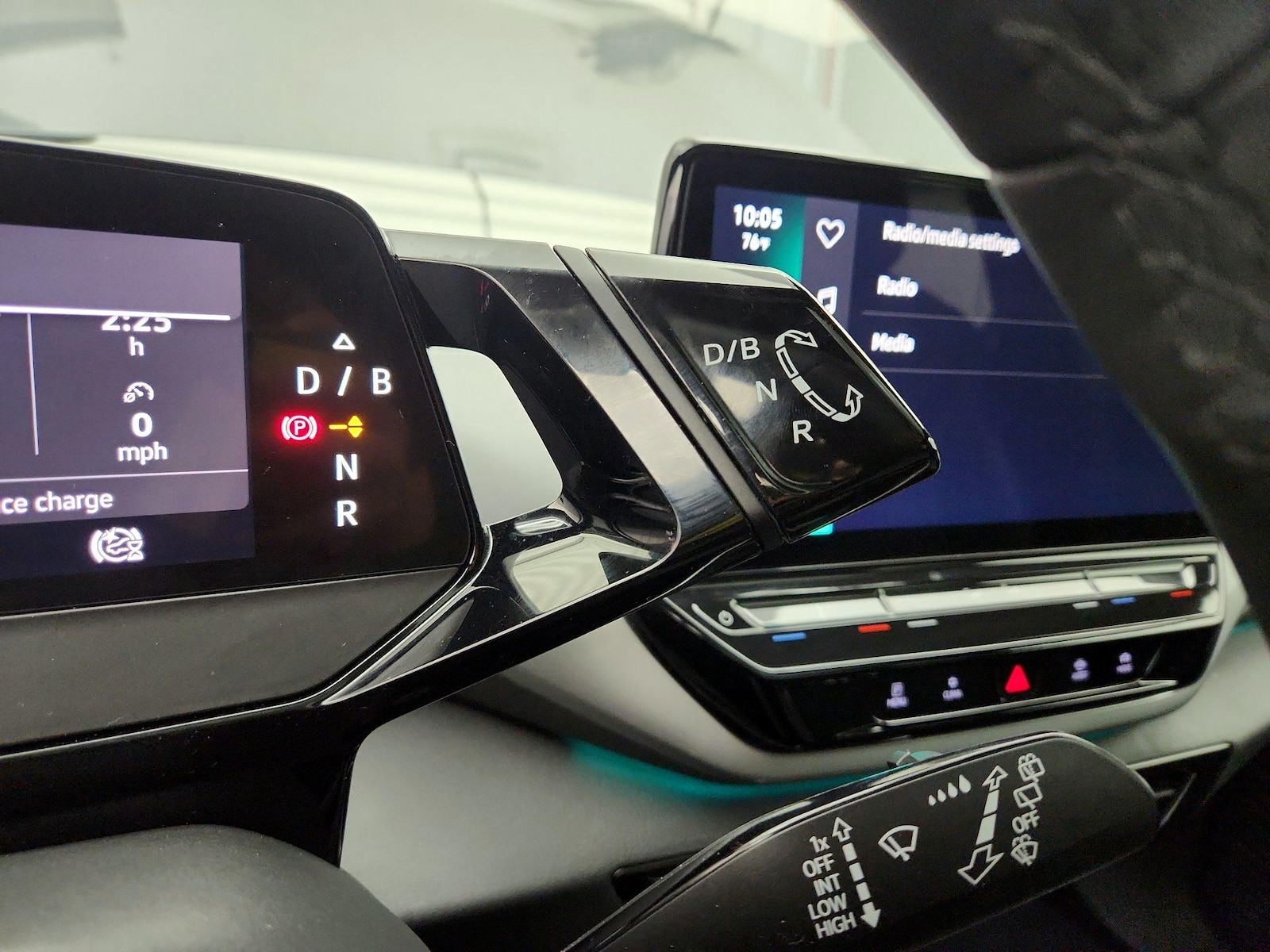 2023 Volkswagen ID.4 S - Photo 18