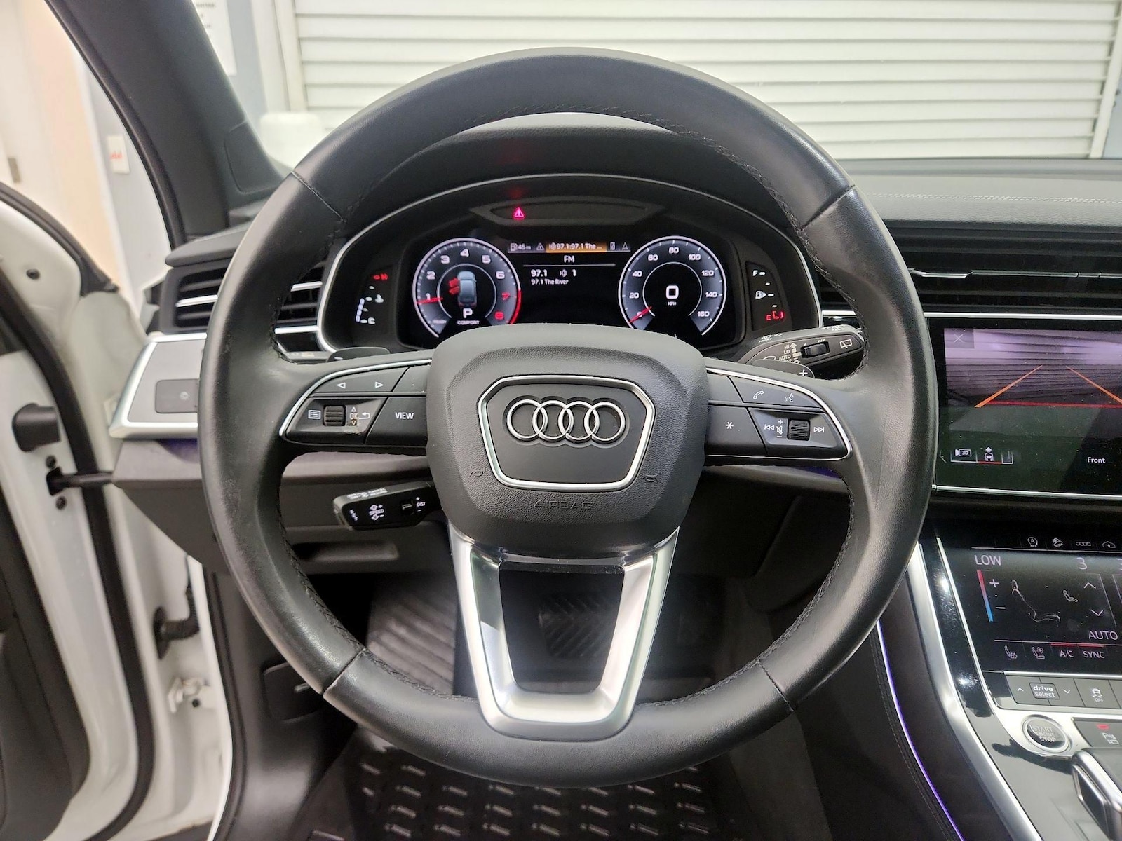2023 Audi Q7 Premium Plus - Photo 11
