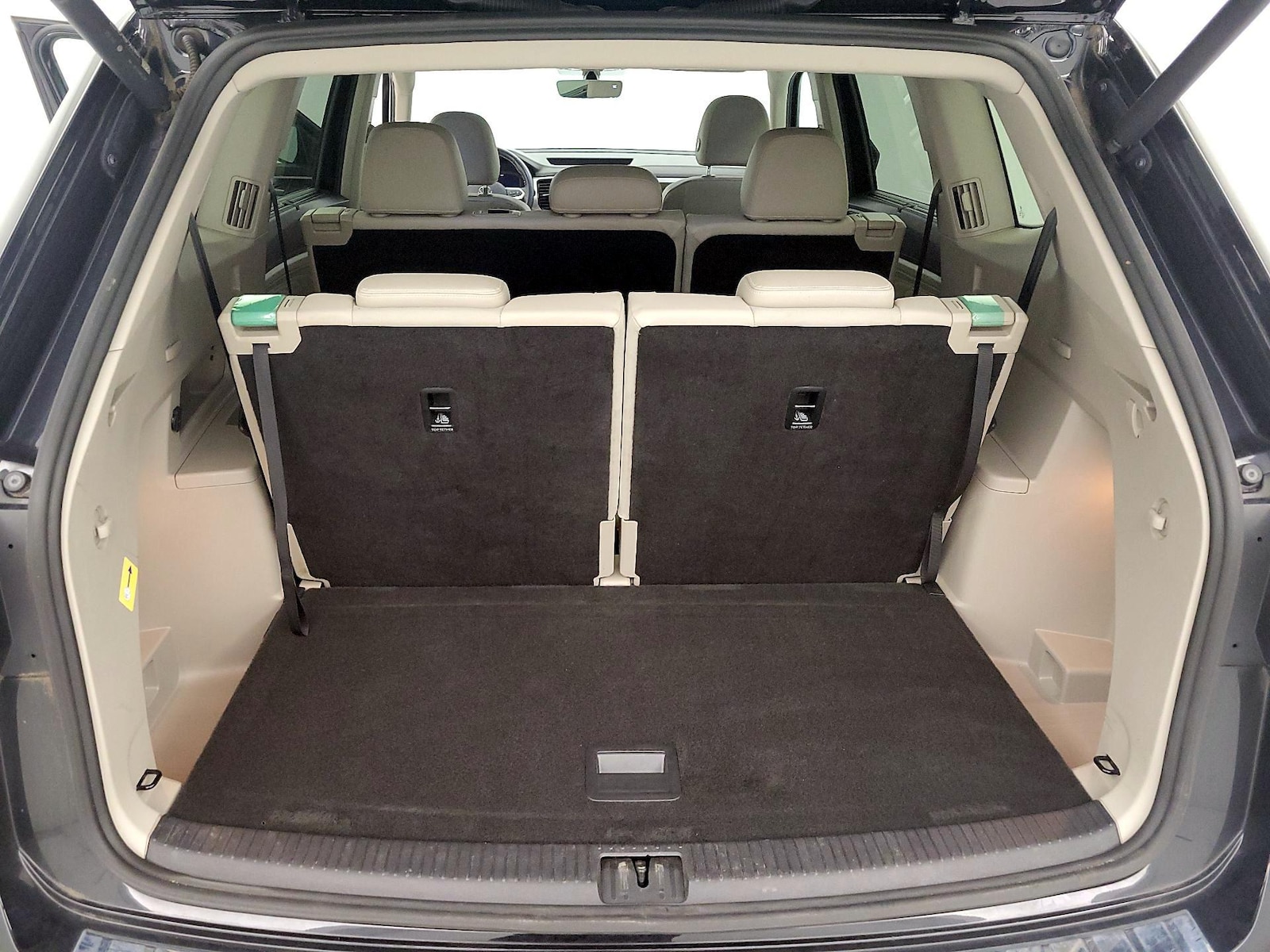 2023 Volkswagen Atlas SE w/Tech - Photo 23