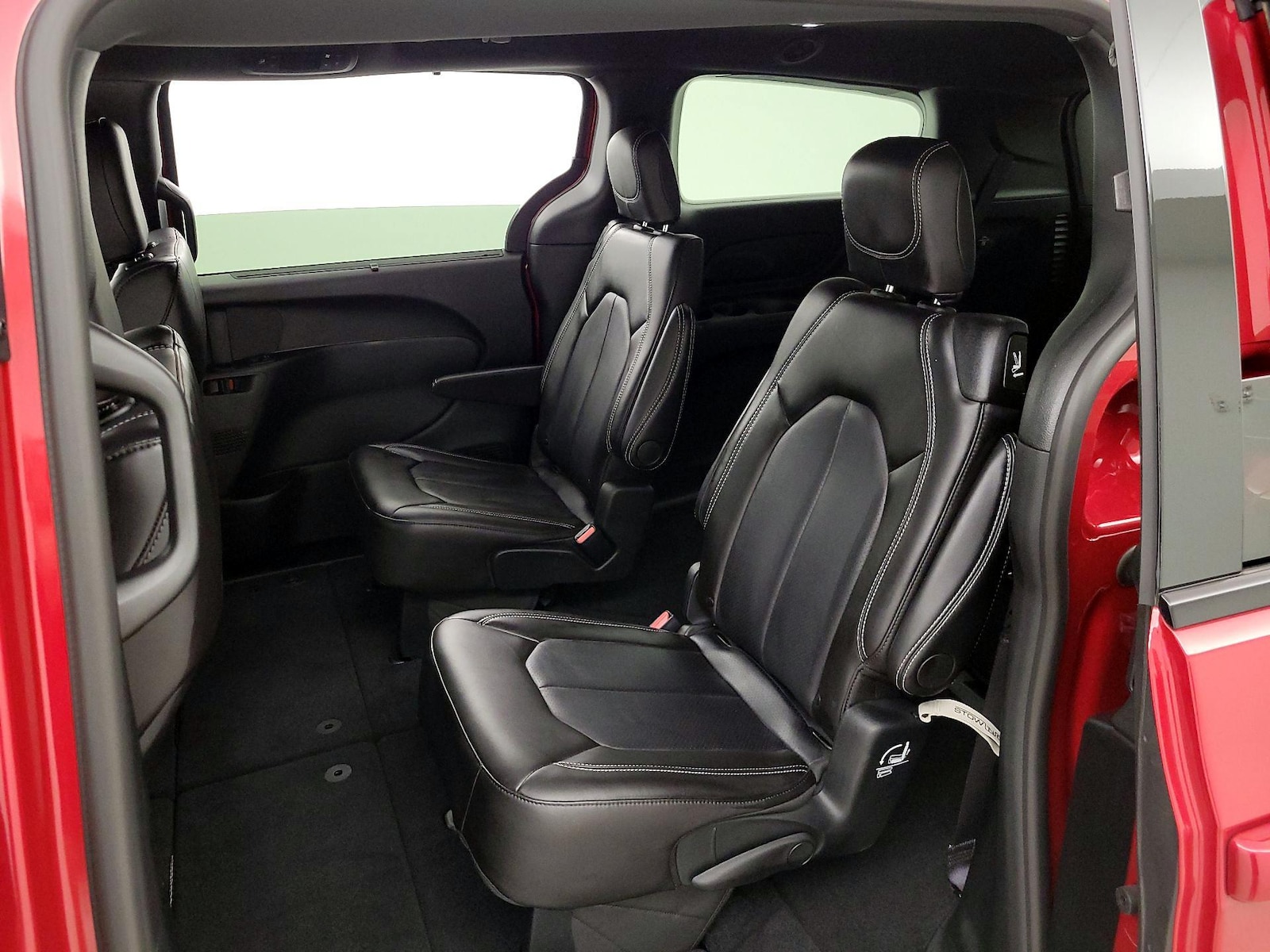 2026 Chrysler Pacifica Select - Photo 20