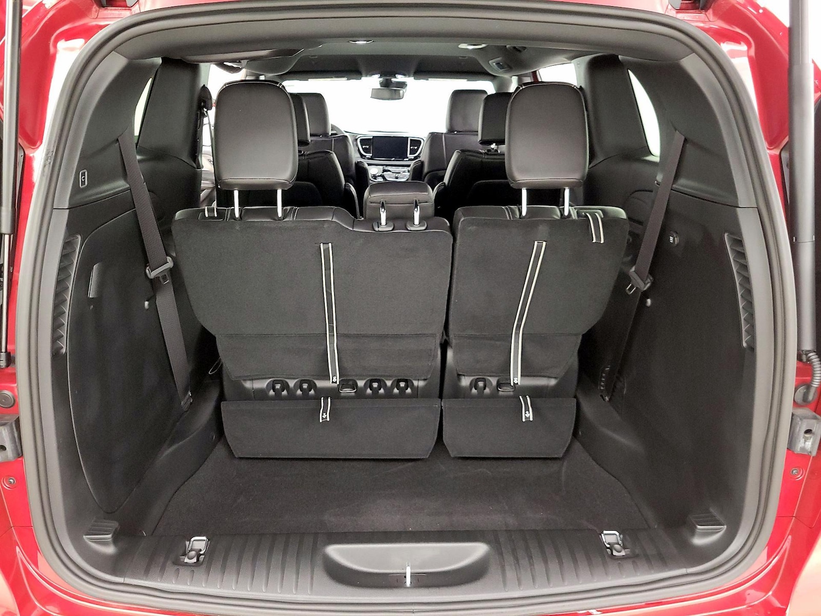 2026 Chrysler Pacifica Select - Photo 22