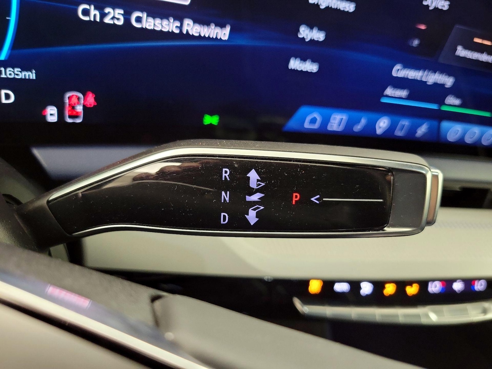 2025 Cadillac OPTIQ Sport 2 - Photo 19