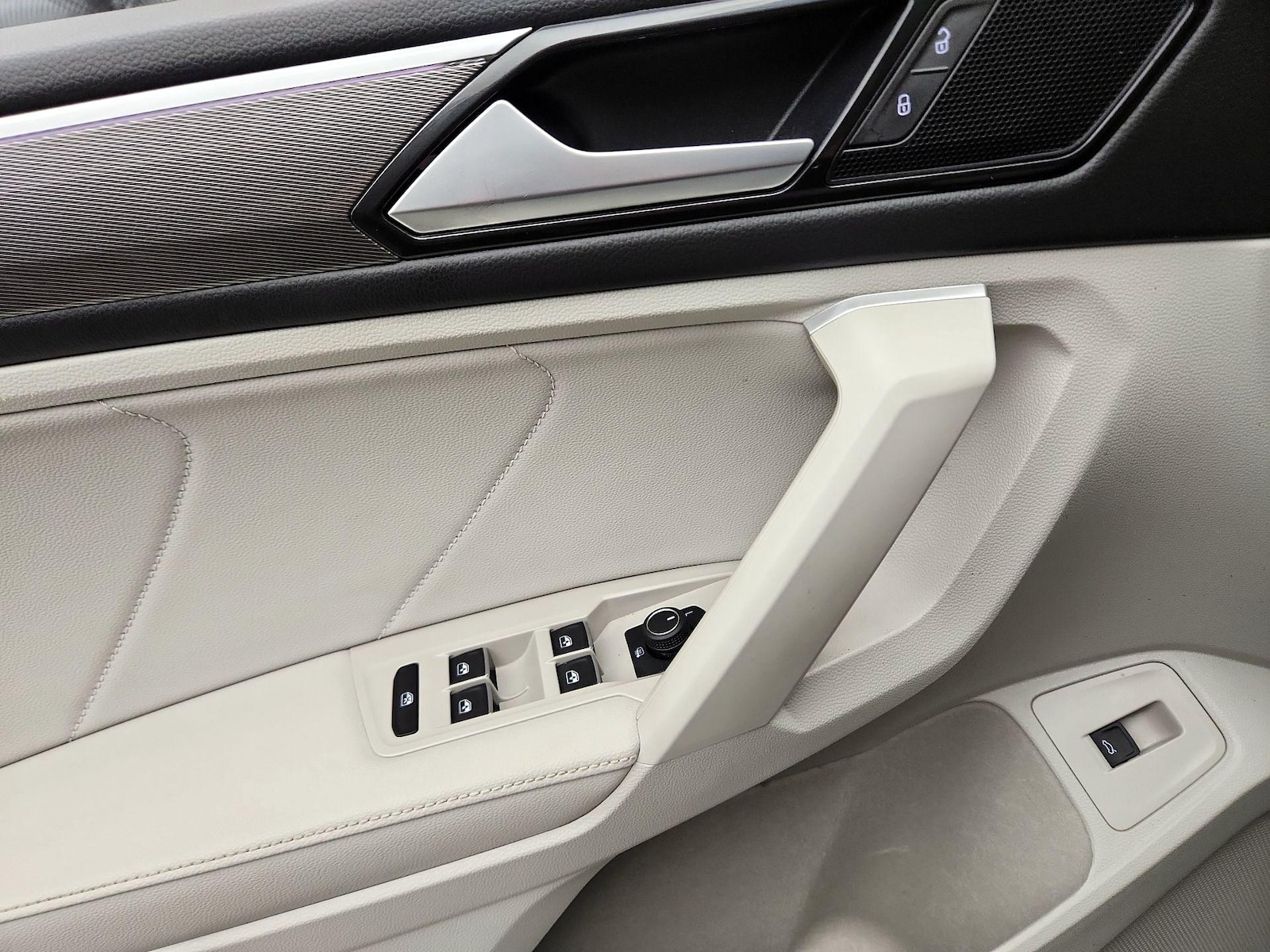 2024 Volkswagen Tiguan SE R-LINE BLACK - Photo 13