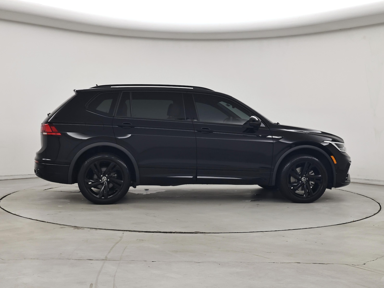 2024 Volkswagen Tiguan SE R-LINE BLACK - Photo 8