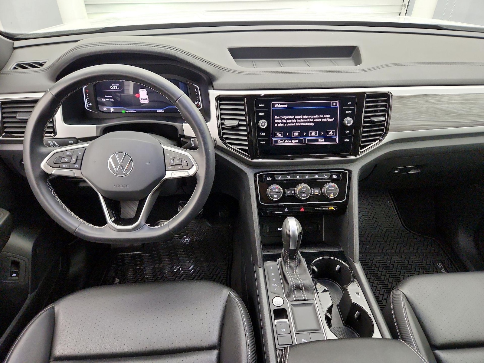 2023 Volkswagen Atlas Cross Sport SE w/Tech - Photo 10