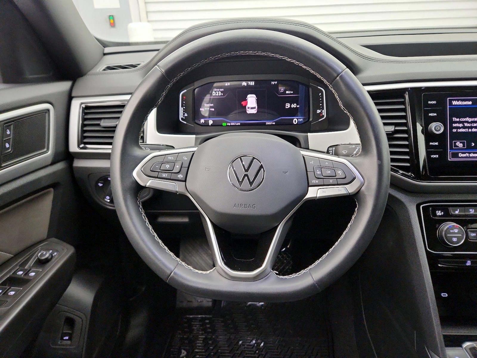 2023 Volkswagen Atlas Cross Sport SE w/Tech - Photo 11