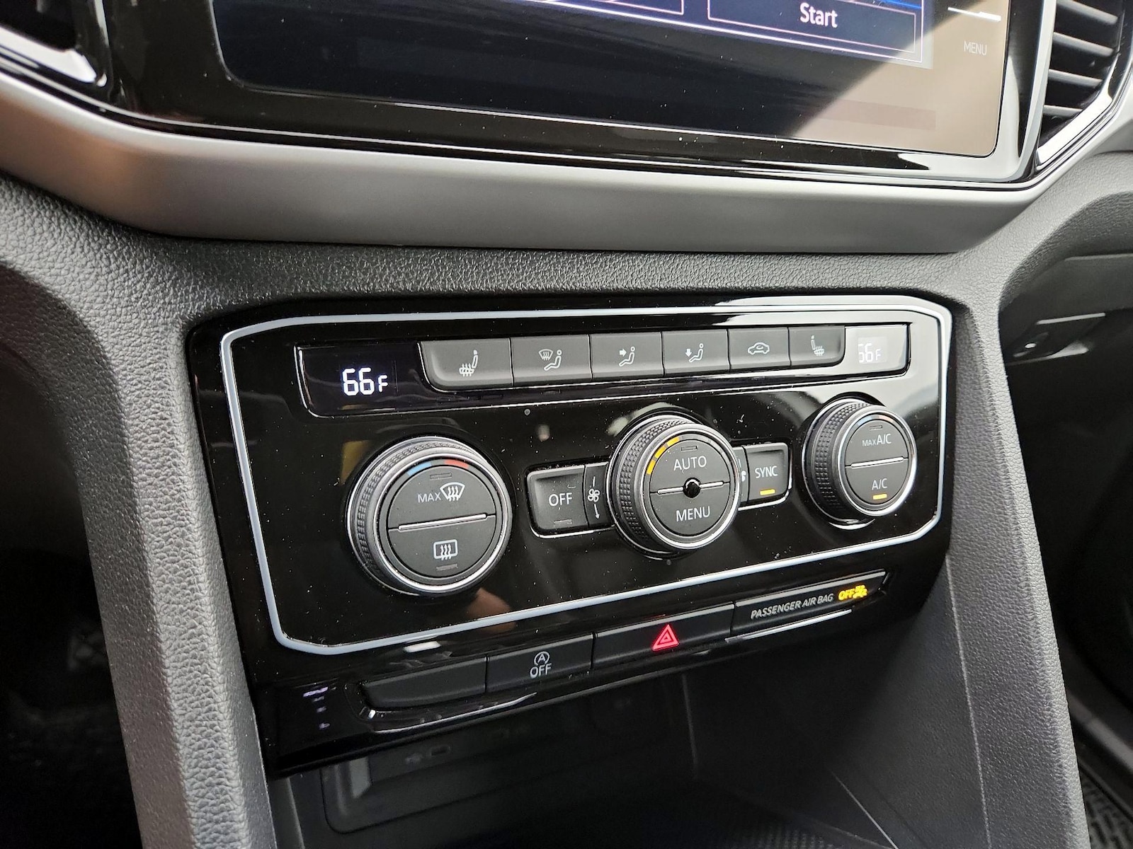 2023 Volkswagen Atlas Cross Sport SE w/Tech - Photo 17