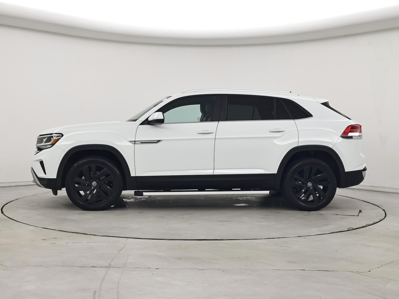 2023 Volkswagen Atlas Cross Sport SE w/Tech - Photo 4