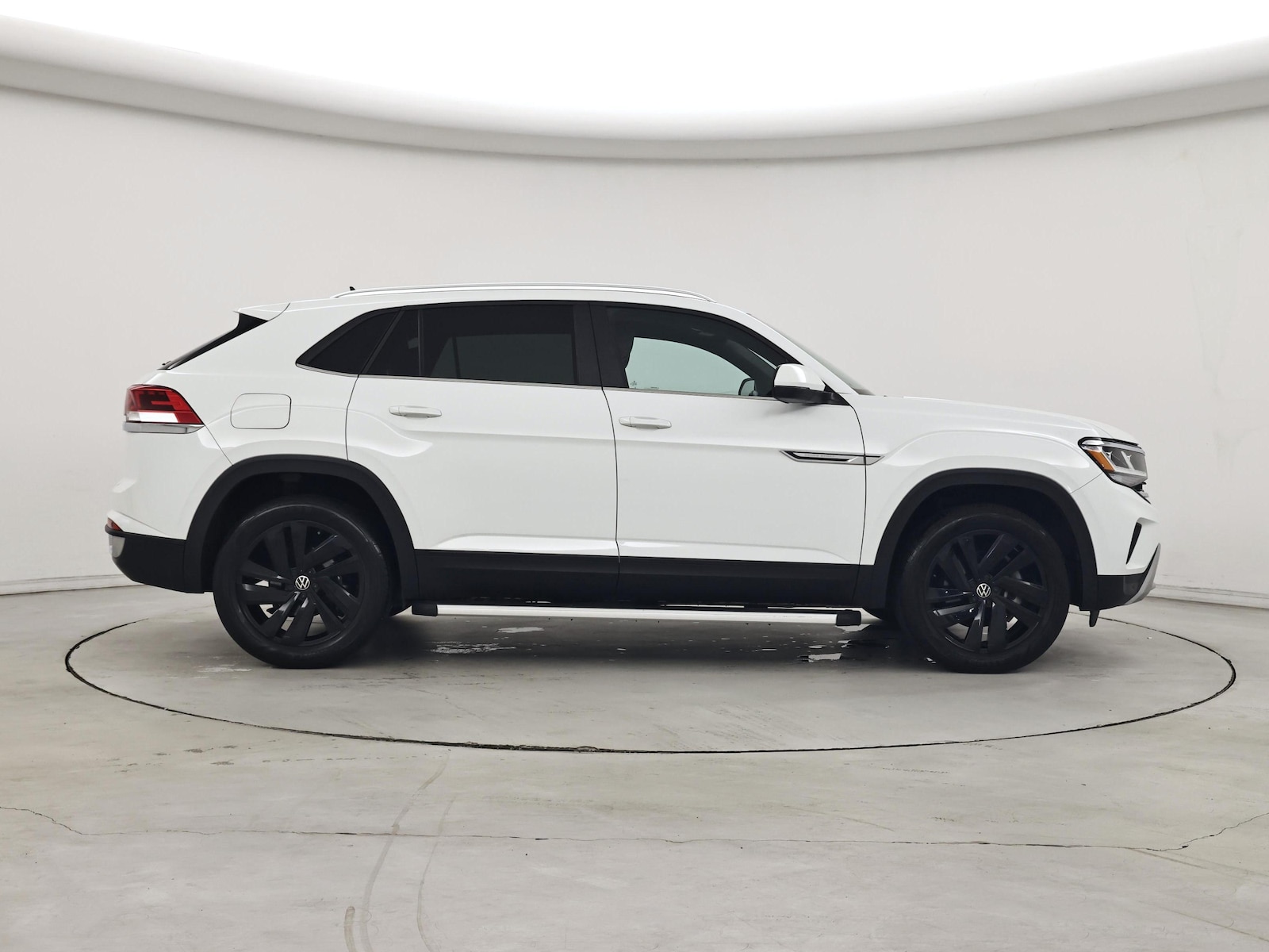 2023 Volkswagen Atlas Cross Sport SE w/Tech - Photo 8