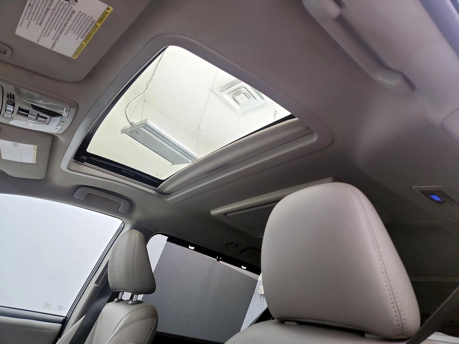 Sunroof(s) & Overhead Airbags