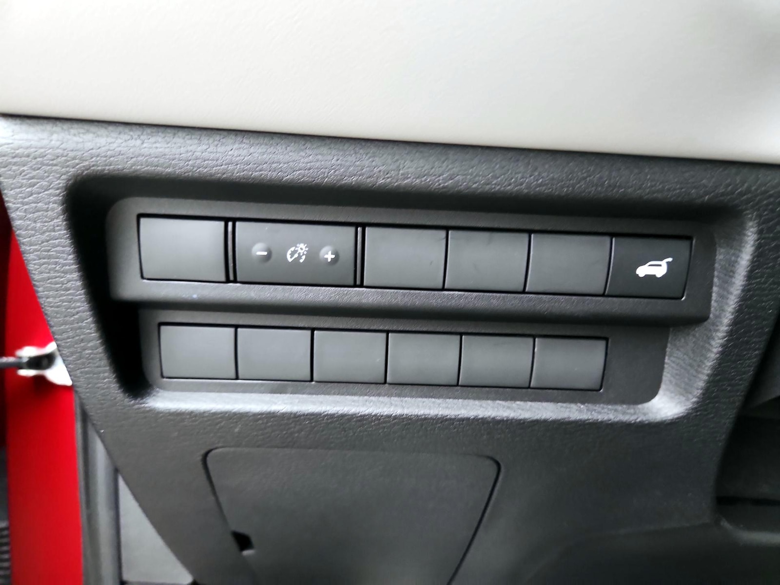 2025 Mitsubishi Outlander SEL - Photo 14