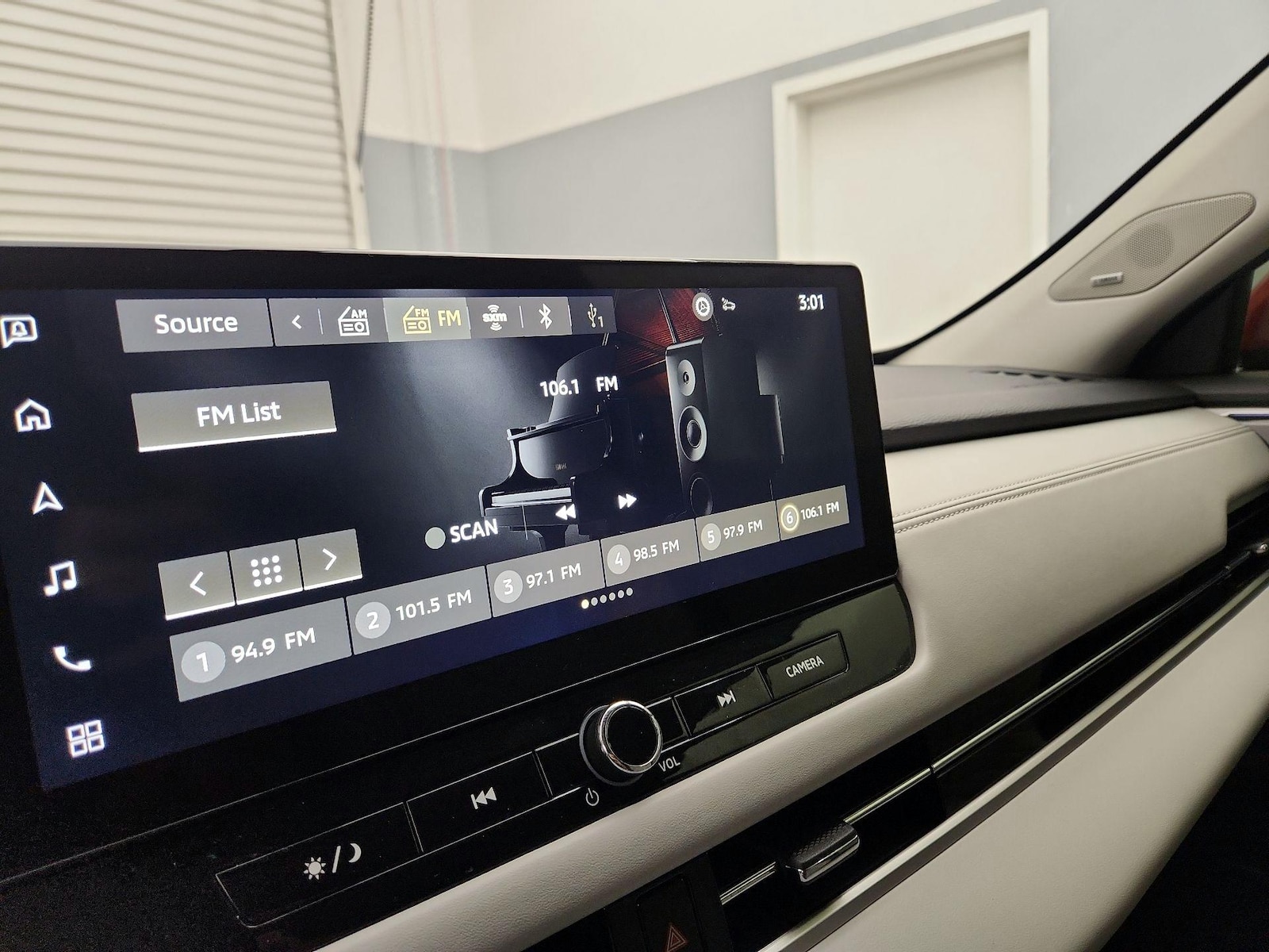 2025 Mitsubishi Outlander SEL - Photo 17