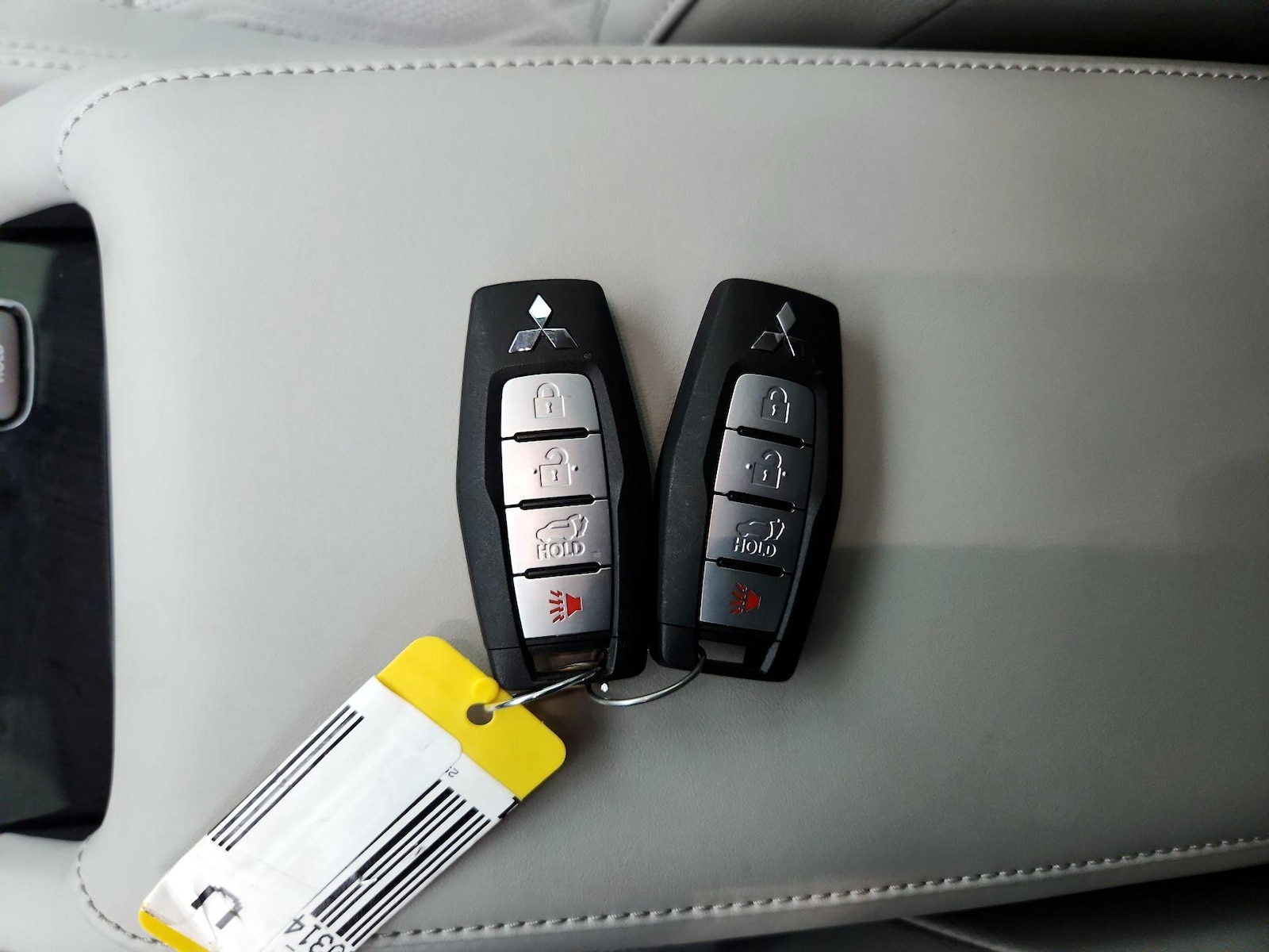 2025 Mitsubishi Outlander SEL - Photo 24