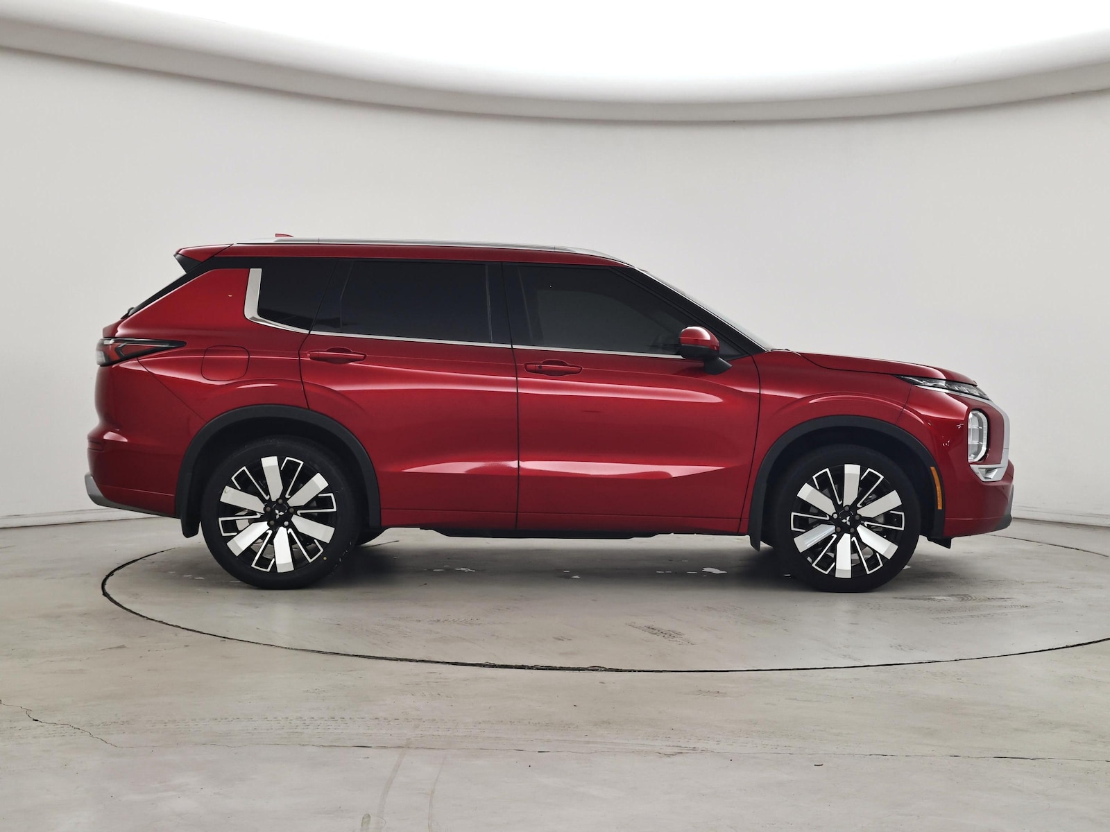 2025 Mitsubishi Outlander SEL - Photo 8