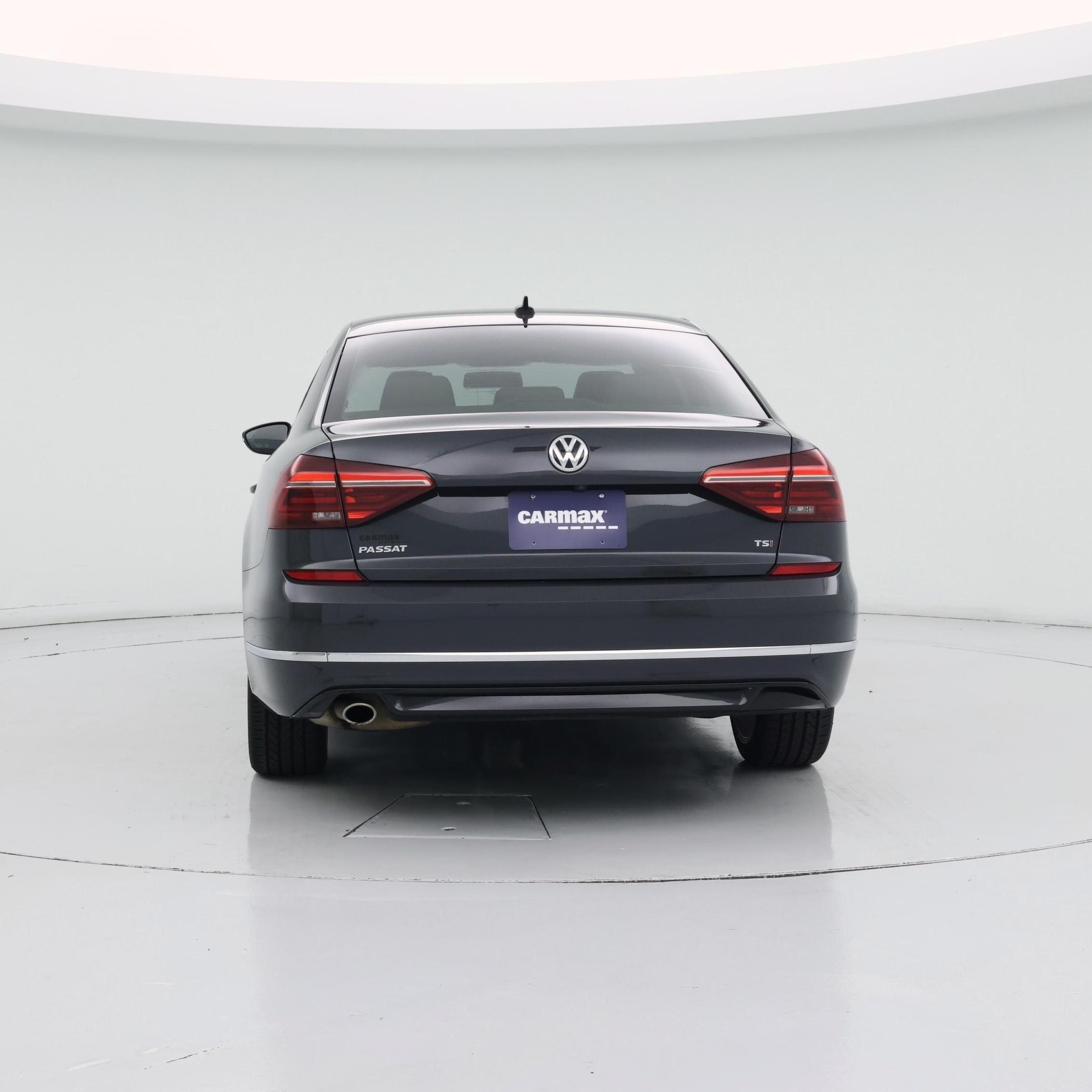 Thumbnail: 2018 Volkswagen Passat - 6