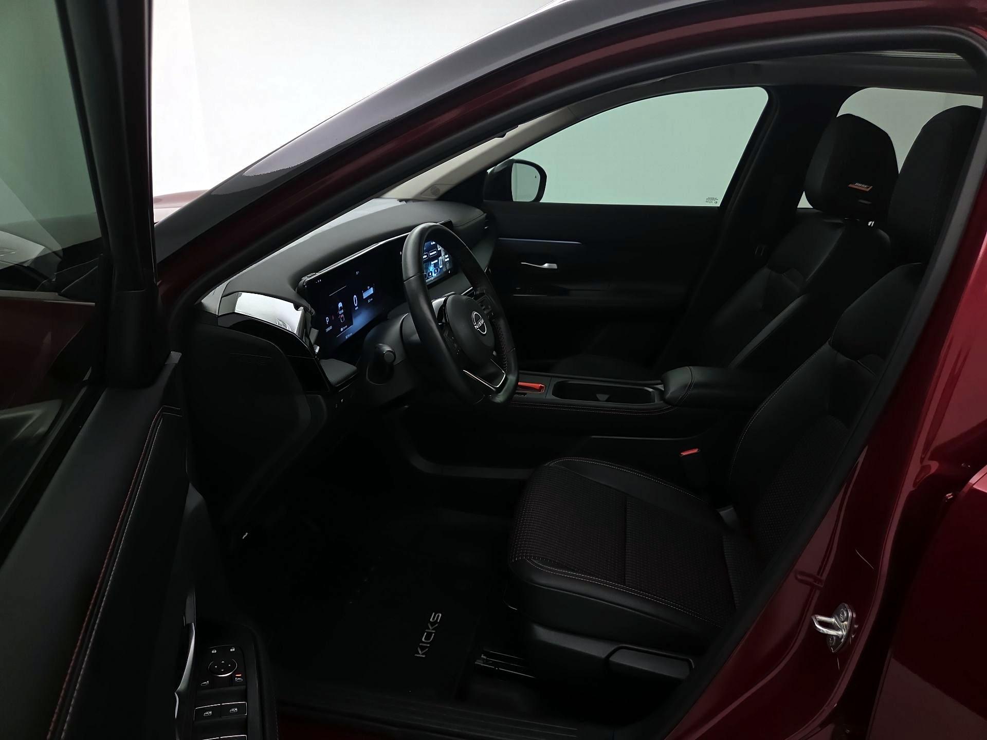 Thumbnail: 2025 Nissan Kicks - 11