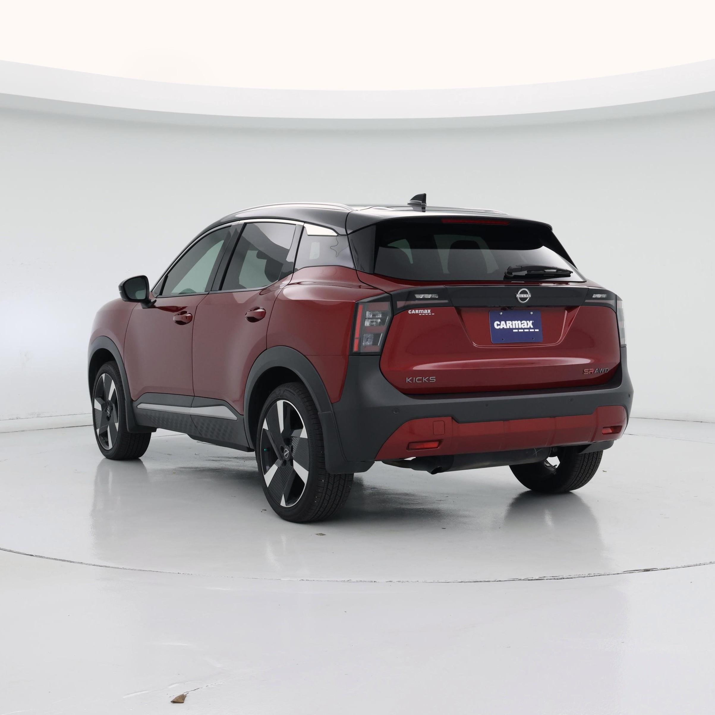 Thumbnail: 2025 Nissan Kicks - 2
