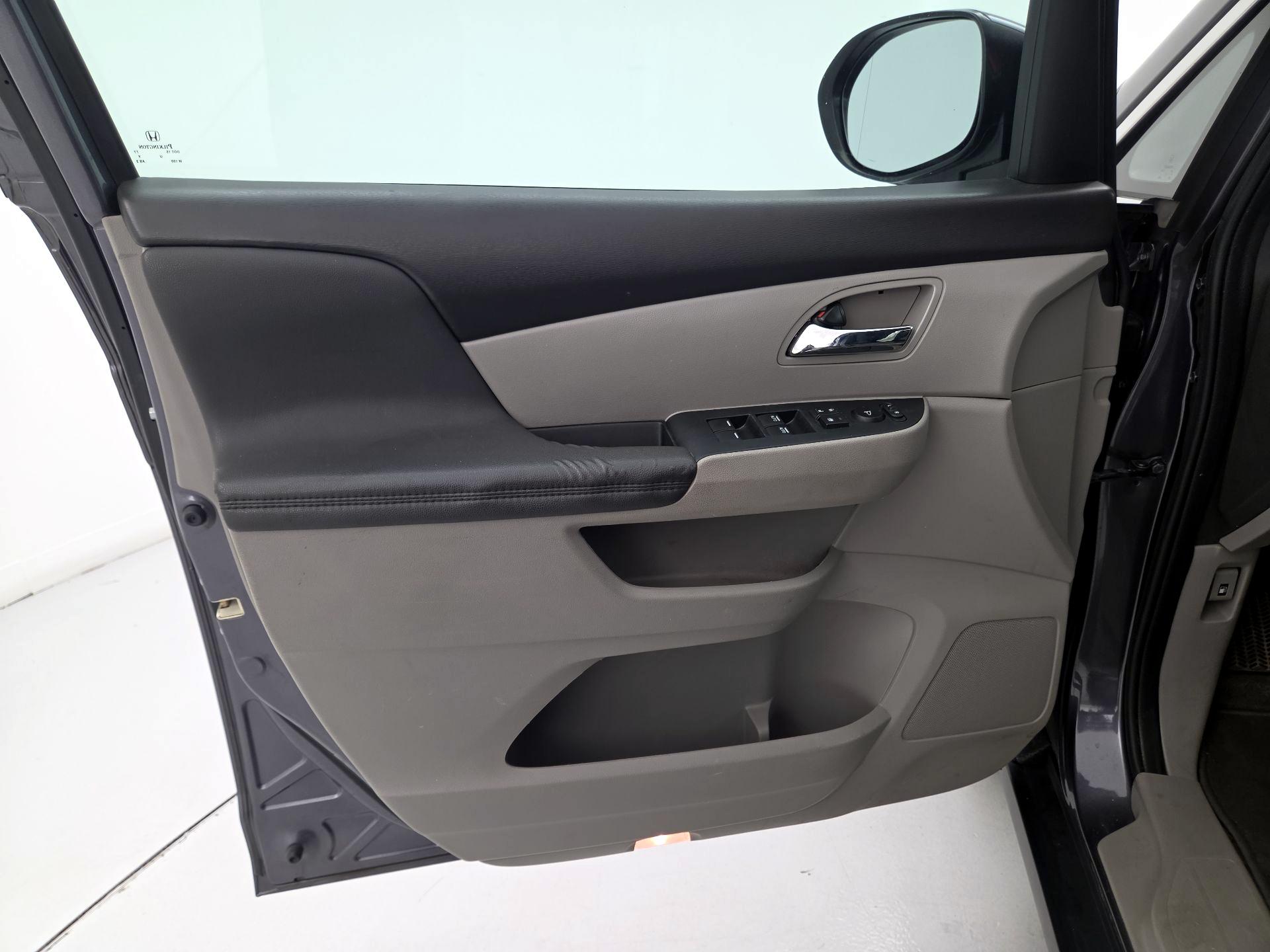Thumbnail: 2016 Honda Odyssey - 12