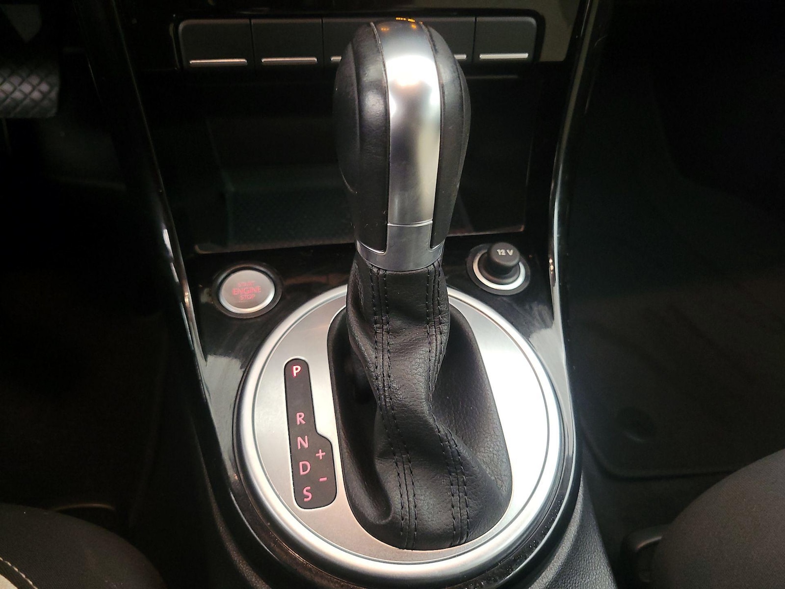 2019 Volkswagen Beetle SE - Photo 18