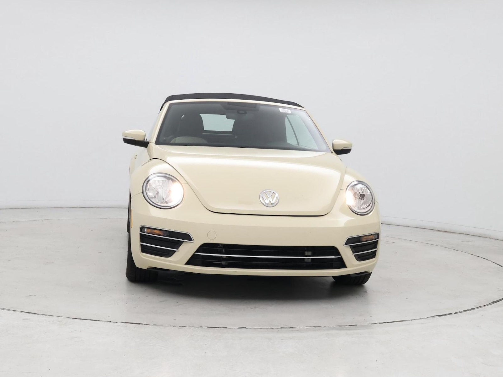 2019 Volkswagen Beetle SE - Photo 6