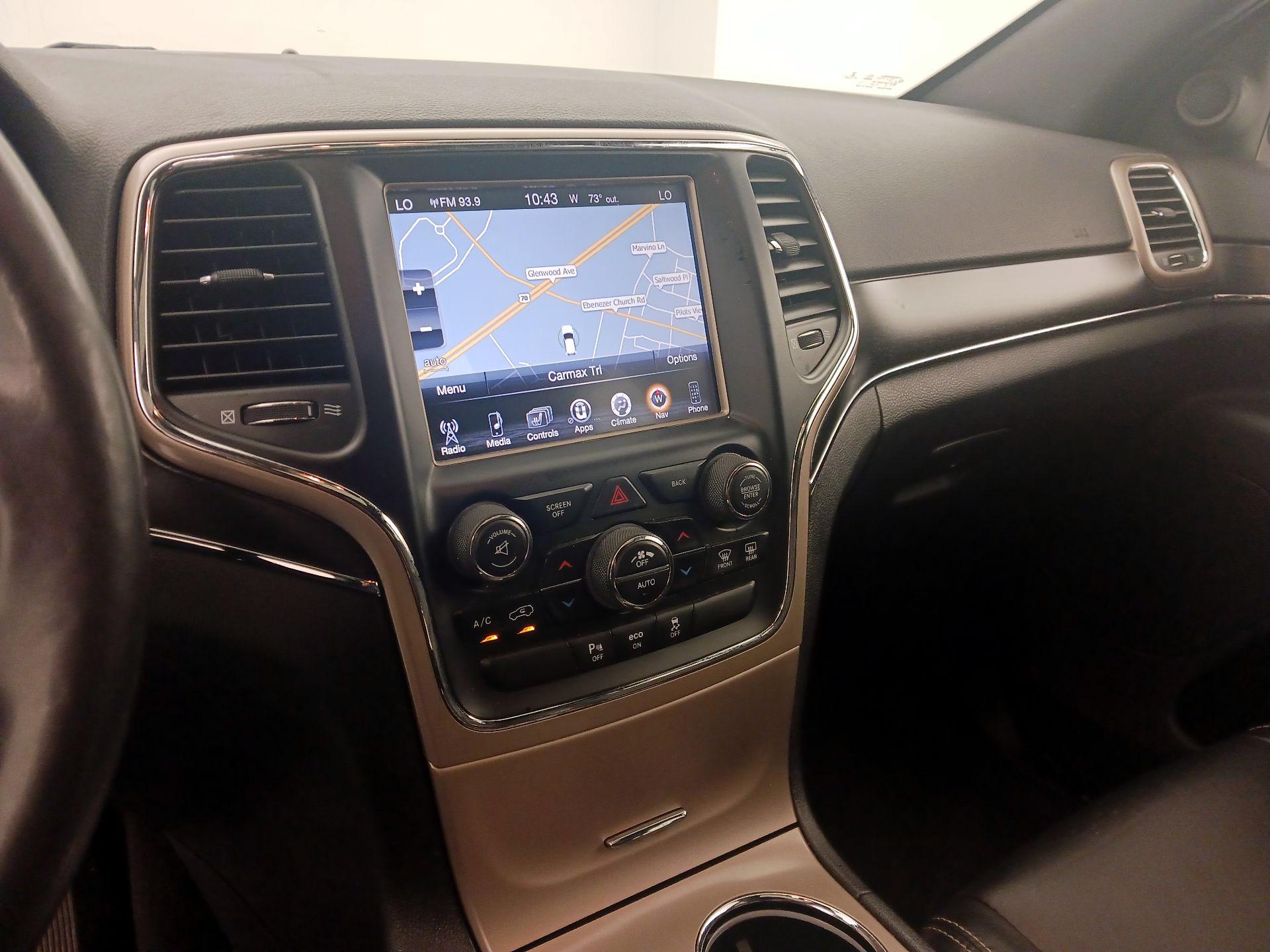 Thumbnail: 2015 Jeep Grand Cherokee - 14