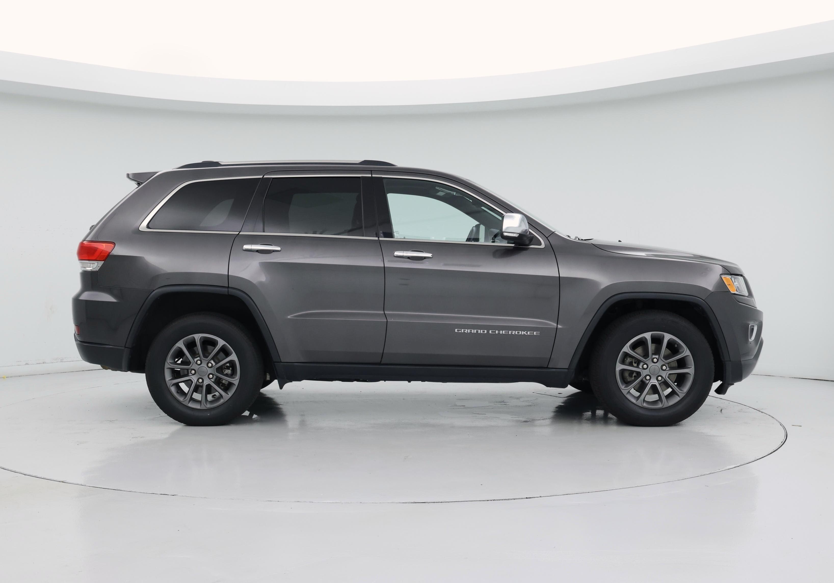 Thumbnail: 2015 Jeep Grand Cherokee - 7
