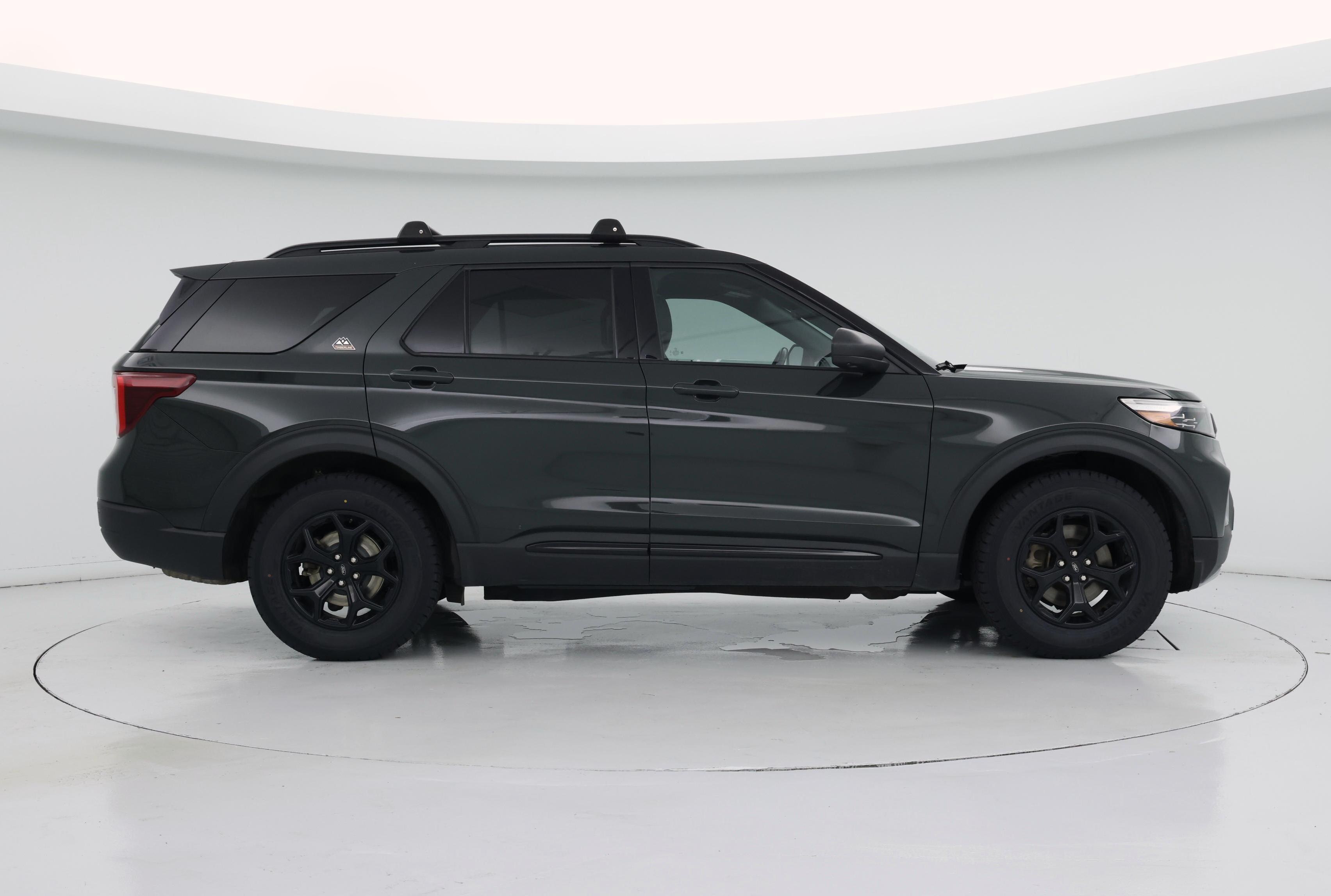 Thumbnail: 2021 Ford Explorer - 7