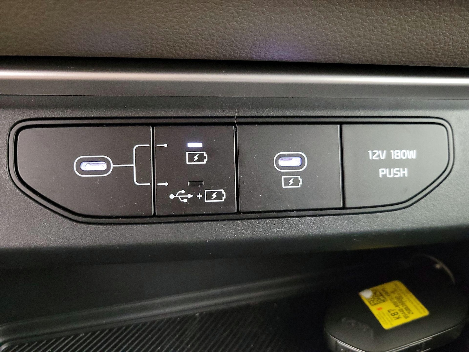 2026 Kia Carnival LXS - Photo 20