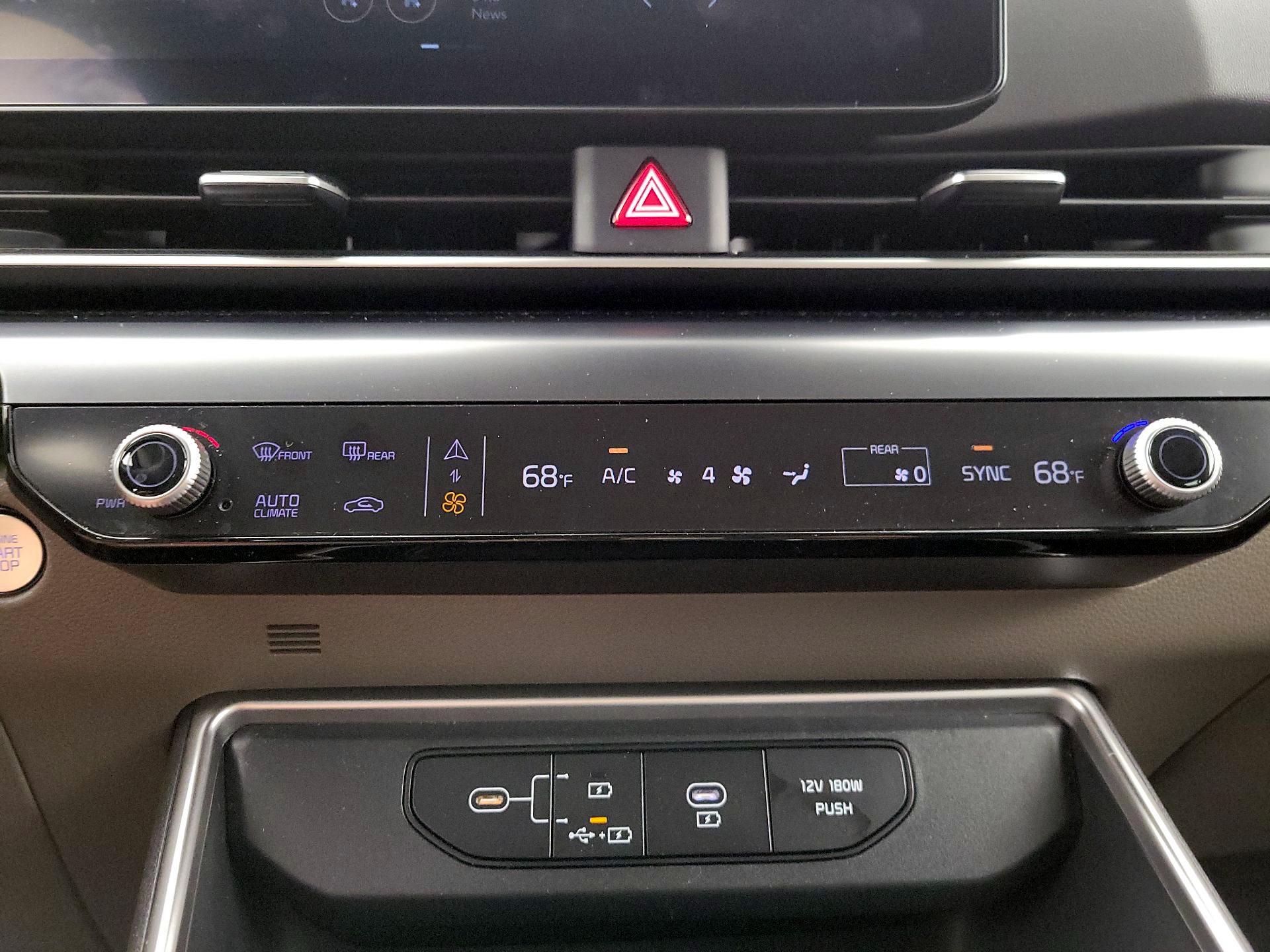 Thumbnail: 2026 Kia Carnival - 17