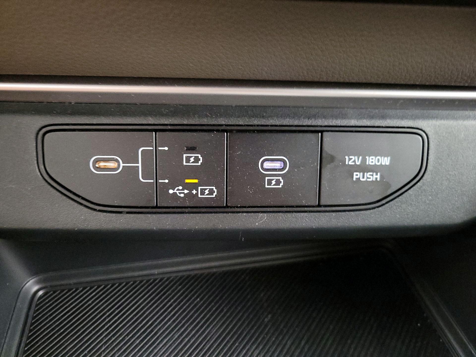 Thumbnail: 2026 Kia Carnival - 19